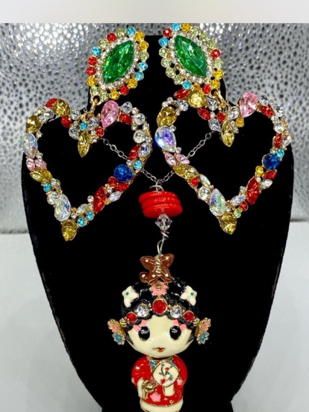 Japanese Geisher 3d Mobile “ Pendant Necklace /  Heart Drop Earrings “ Iced ***